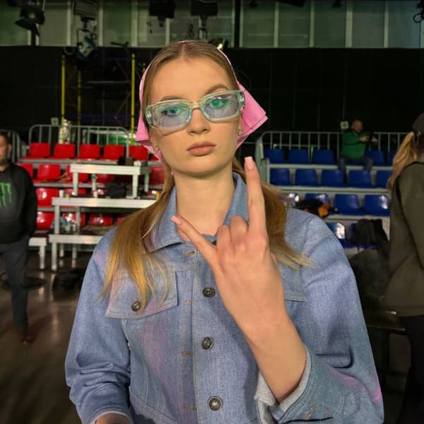 МЕНЕДЖЕР ПО РАБОТЕ С КЛИЕНТАМИ