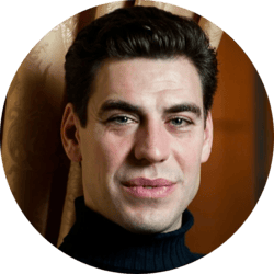 Дмитрий Дюжев